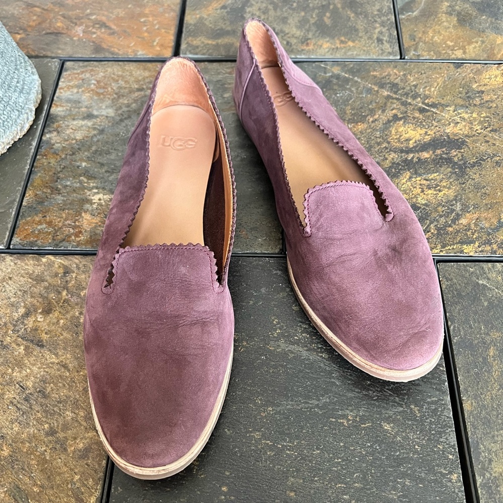 Ugg mauve suede flats